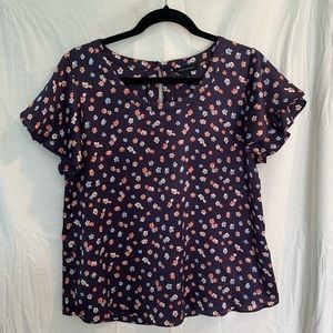 Banana Republic Factoy, Petal Sleeve, Top, size Med, Dark Purple, floral Print